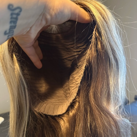 16” Beautiful Highlight and Ombré Wig - Picture 3 of 5